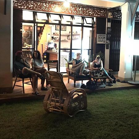 Barandbed Urt Vandrerhjem Surat Thani Eksteriør bilde