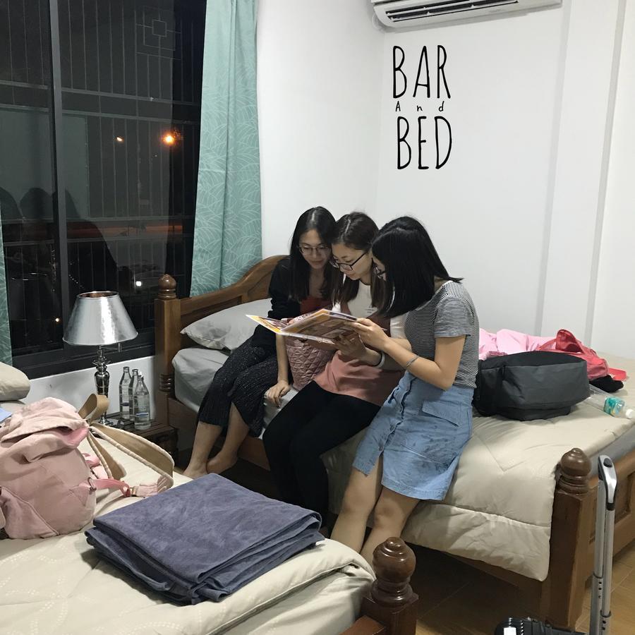 Barandbed Urt Vandrerhjem Surat Thani Eksteriør bilde