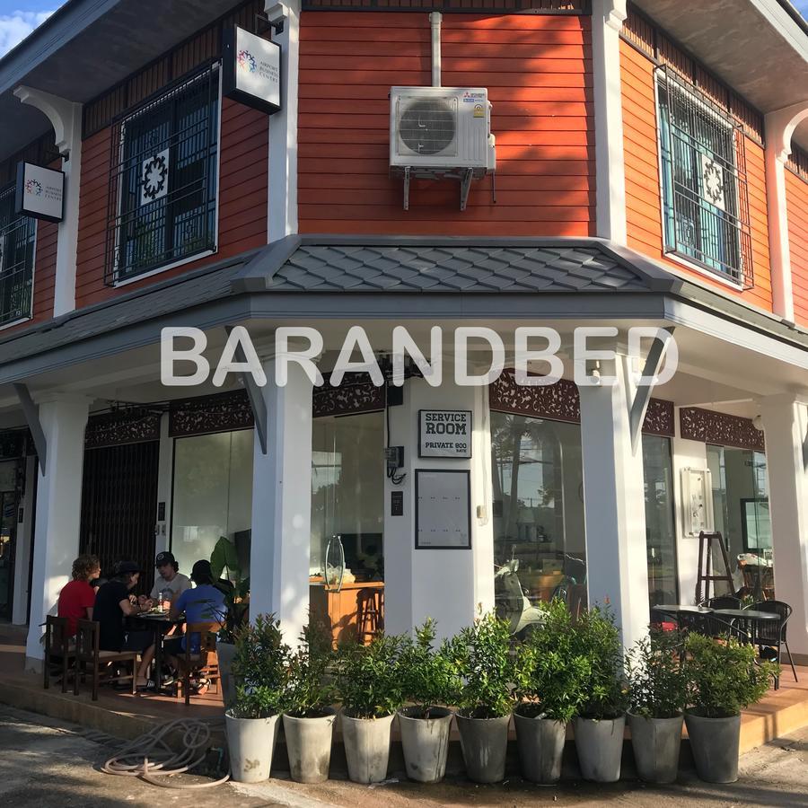 Barandbed Urt Vandrerhjem Surat Thani Eksteriør bilde