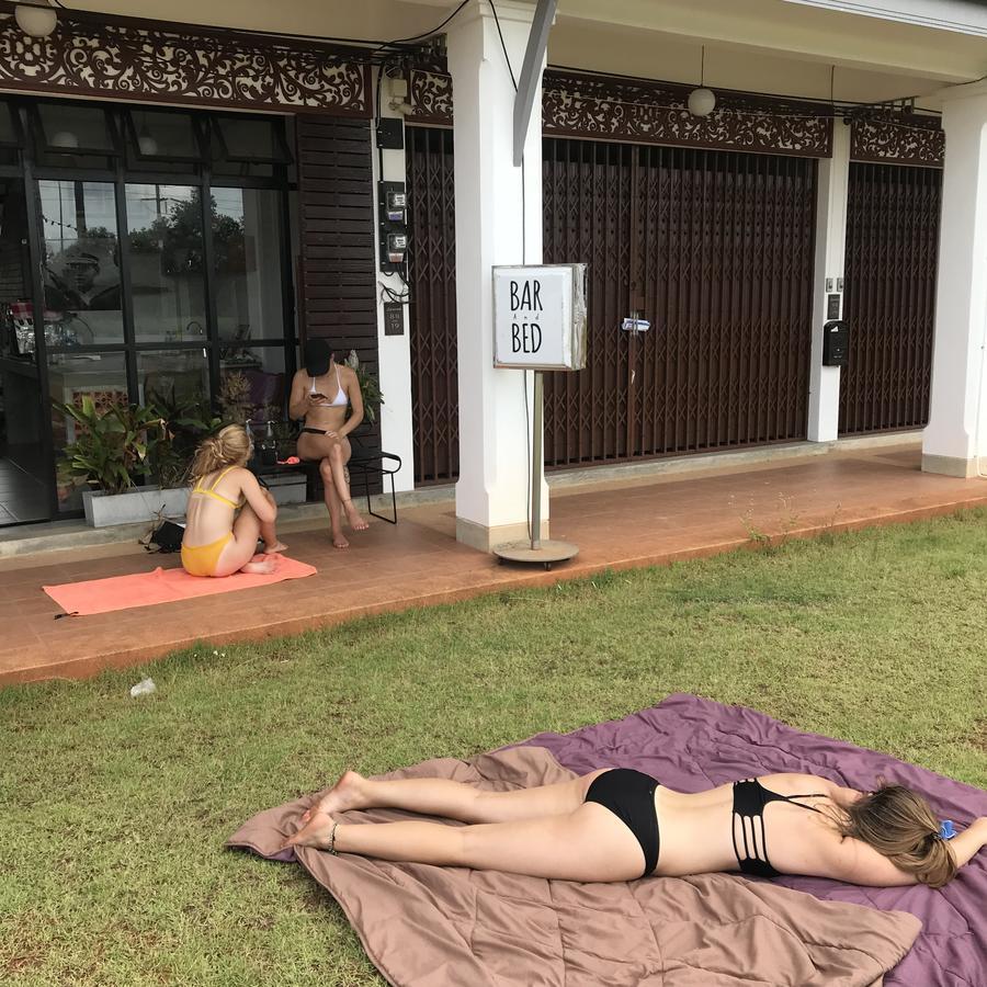 Barandbed Urt Vandrerhjem Surat Thani Eksteriør bilde