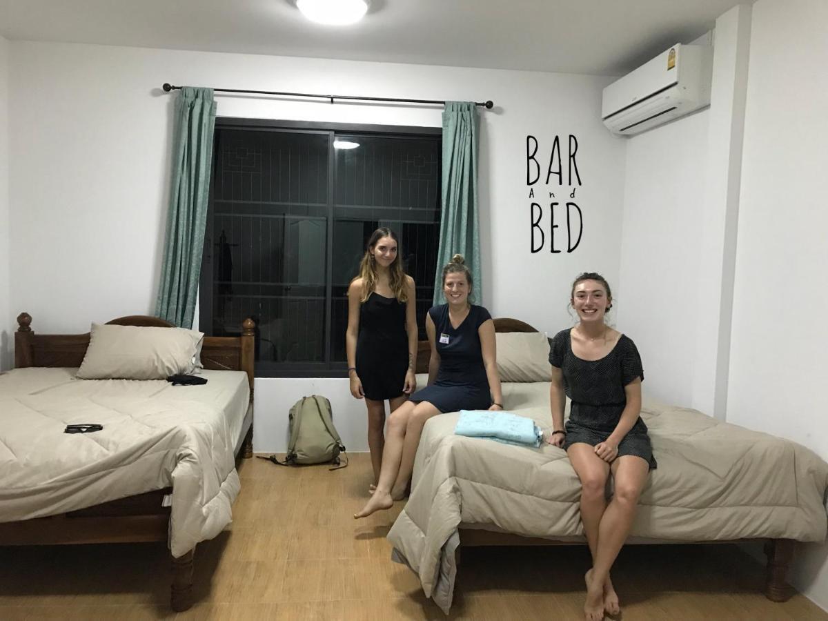 Barandbed Urt Vandrerhjem Surat Thani Rom bilde